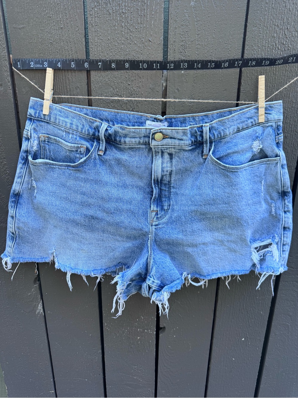 Good American Classic Light Blue Denim Jean Cutoff Shorts, Size 16